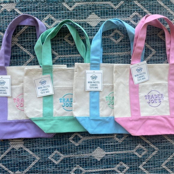 Trader Joe's Mini Tote pastel 2025- 1 GREEN bag - Picture 2 of 3